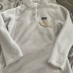 Girl’s size 12 Patagonia fleece pullover